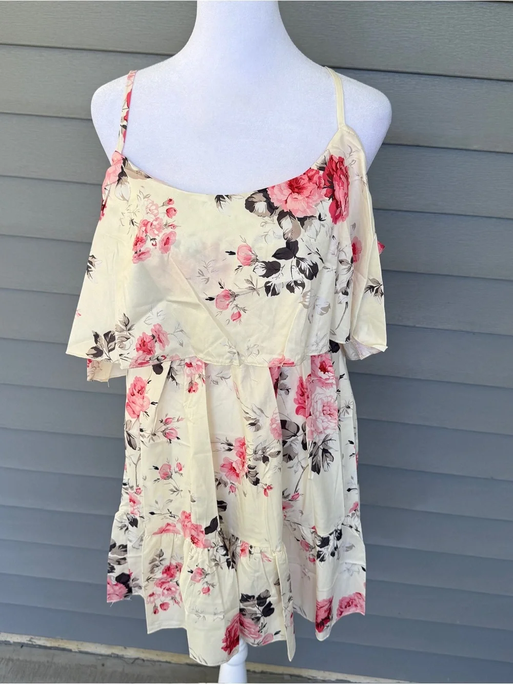 Floral Mini Sundress Medium M NWOT Spaghetti Strap Layered Flowy Summer Dress